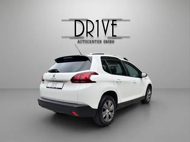 PEUGEOT 2008 1.2 PureTech Style EAT6 *Apple CarPlay*Sitzheizung uvm*
