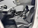 PEUGEOT 2008 1.2 PureTech Style EAT6 *Apple CarPlay*Sitzheizung uvm*