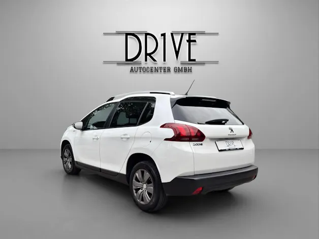 PEUGEOT 2008 1.2 PureTech Style EAT6 *Apple CarPlay*Sitzheizung uvm*