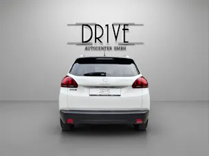 PEUGEOT 2008 1.2 PureTech Style EAT6 *Apple CarPlay*Sitzheizung uvm*
