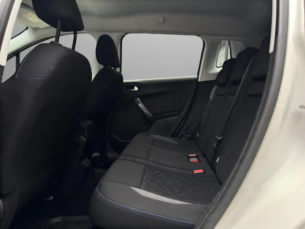 PEUGEOT 2008 1.2 PureTech Style EAT6 *Apple CarPlay*Sitzheizung uvm*