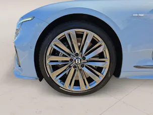 BENTLEY Continental GTC 4.0 V8 PHEV Speed inkl. Carbon Ceramic Bremsen usw.