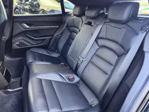 PORSCHE Taycan GTS Sport Turismo