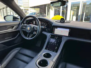 PORSCHE Taycan GTS Sport Turismo
