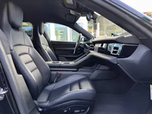 PORSCHE Taycan GTS Sport Turismo