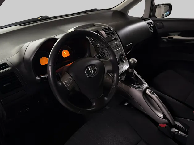 Toyota Auris 1.4 Linea Luna