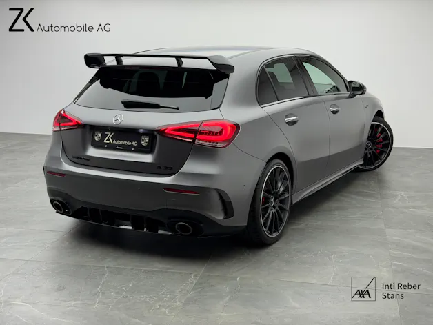 MERCEDES-BENZ A 35 AMG 4Matic Mountain Grey Magno Speedshift / 360° Kamera / Panoramadach / Burmester Sound / Keyless Go / AMG Sportsitze /
