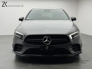 MERCEDES-BENZ A 35 AMG 4Matic Mountain Grey Magno Speedshift / 360° Kamera / Panoramadach / Burmester Sound / Keyless Go / AMG Sportsitze /