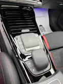 MERCEDES-BENZ A 35 AMG 4Matic Mountain Grey Magno Speedshift / 360° Kamera / Panoramadach / Burmester Sound / Keyless Go / AMG Sportsitze /