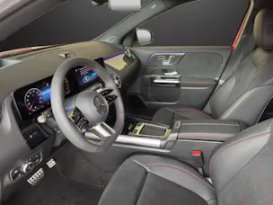 MERCEDES-BENZ GLA 200 Night Star 7G-D