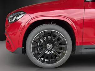 MERCEDES-BENZ GLA 200 Night Star 7G-D