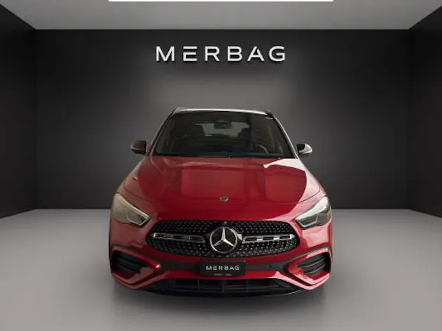 MERCEDES-BENZ GLA 200 Night Star 7G-D