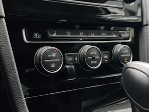 VW Golf 1.4 TSI Highline DSG *Sitzheizung*Rückfahrkamera*Keyless uvm.*