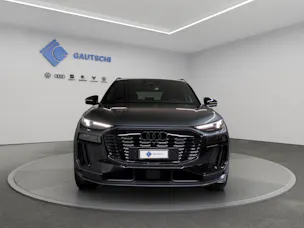 AUDI Q6 e-tron quattro