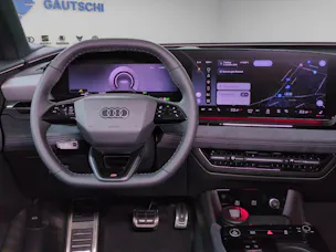 AUDI Q6 e-tron quattro
