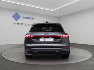 AUDI Q6 e-tron quattro