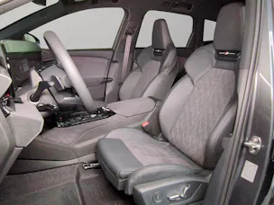 AUDI Q6 e-tron quattro