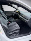VW Golf 2.0 TDI R-Line DSG 4Motion * 150 PS * R Sport Line * Black Style Paket * Perlmutteffekt-Lackierung *