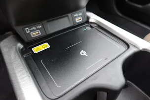 HONDA CR-V 2.0i MMD Hybrid Executive 4WD "* CH Auto * Tempomat * Camera recul * Sièges Electriques/mémoire * Toit Ouvrant * GPS *"