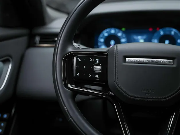 Land Rover Range Rover Velar Dynamic SE D 300 I6 MHEV Automatic *Facelift*Panorama*Werksgarantie*