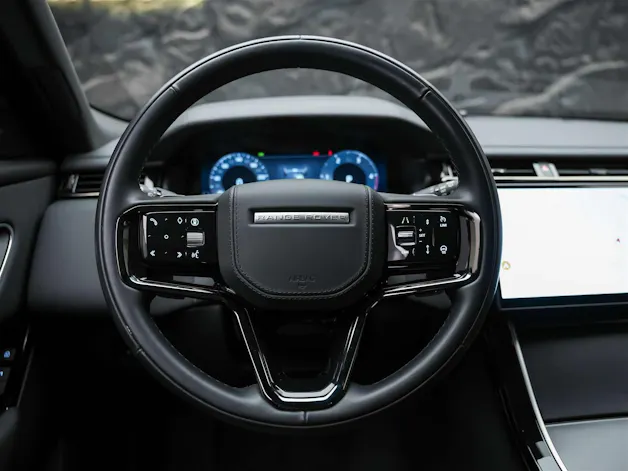 Land Rover Range Rover Velar Dynamic SE D 300 I6 MHEV Automatic *Facelift*Panorama*Werksgarantie*