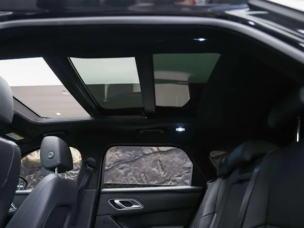 Land Rover Range Rover Velar Dynamic SE D 300 I6 MHEV Automatic *Facelift*Panorama*Werksgarantie*
