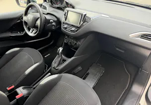 PEUGEOT 208 1.2 VTI Style