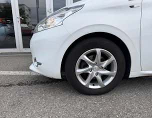 PEUGEOT 208 1.2 VTI Style