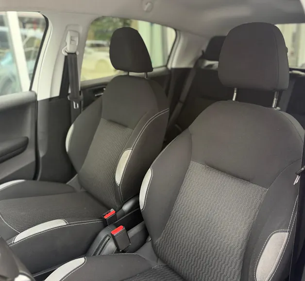 PEUGEOT 208 1.2 VTI Style