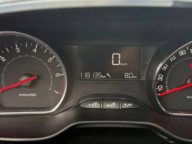 PEUGEOT 208 1.2 VTI Style