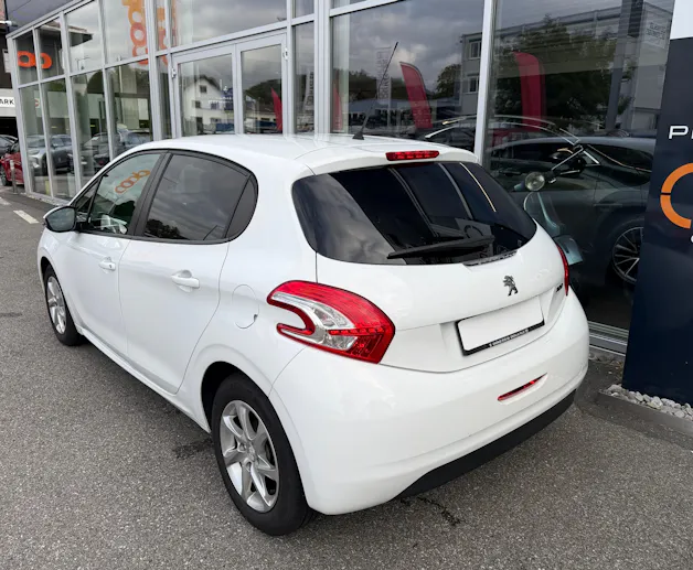 PEUGEOT 208 1.2 VTI Style