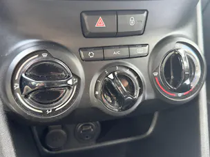 PEUGEOT 208 1.2 VTI Style