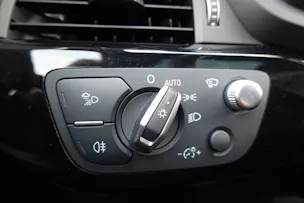 AUDI A4 Avant 40 TDI Sport quattro "* CH Auto * Service Audi * Toit Ouvrant * Head-Up Display * Attelage * Cuir * Son Bang&Olufsen *"