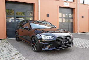 AUDI A4 Avant 40 TDI Sport quattro "* CH Auto * Service Audi * Toit Ouvrant * Head-Up Display * Attelage * Cuir * Son Bang&Olufsen *"