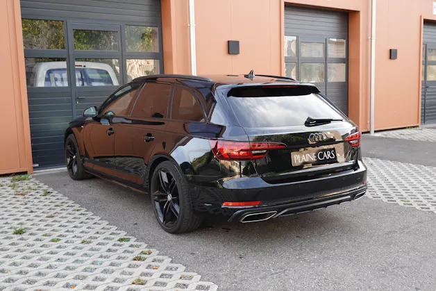 AUDI A4 Avant 40 TDI Sport quattro "* CH Auto * Service Audi * Toit Ouvrant * Head-Up Display * Attelage * Cuir * Son Bang&Olufsen *"
