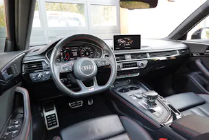 AUDI A4 Avant 40 TDI Sport quattro "* CH Auto * Service Audi * Toit Ouvrant * Head-Up Display * Attelage * Cuir * Son Bang&Olufsen *"