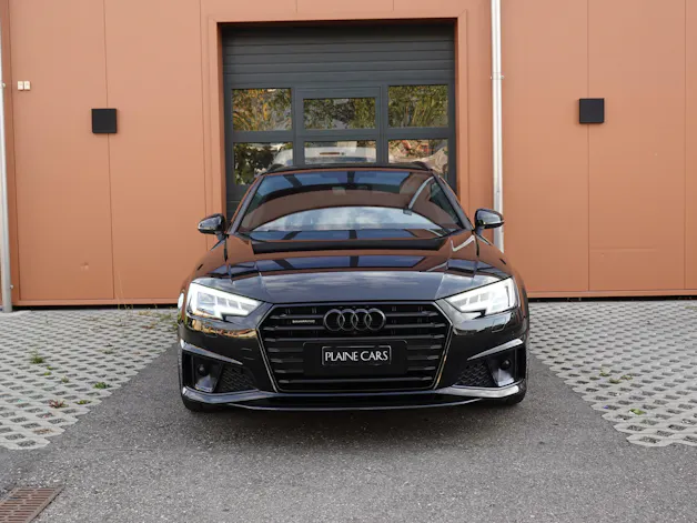 AUDI A4 Avant 40 TDI Sport quattro "* CH Auto * Service Audi * Toit Ouvrant * Head-Up Display * Attelage * Cuir * Son Bang&Olufsen *"