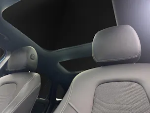 MERCEDES-BENZ GLA 180 Style 7G-DCT