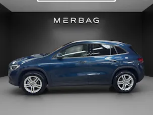 MERCEDES-BENZ GLA 180 Style 7G-DCT