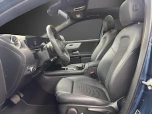 MERCEDES-BENZ GLA 180 Style 7G-DCT