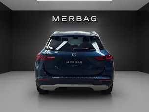 MERCEDES-BENZ GLA 180 Style 7G-DCT