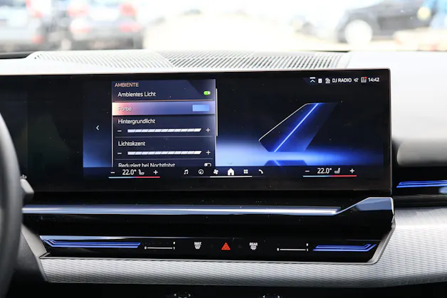BMW 540d xDrive Touring M Sport PRO * BROOKLYN GRAU * ICONIC GLOW * BELÜFTETE SITZE *