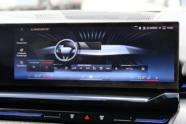 BMW 540d xDrive Touring M Sport PRO * BROOKLYN GRAU * ICONIC GLOW * BELÜFTETE SITZE *
