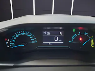 PEUGEOT 208 1.2 MHEV Style