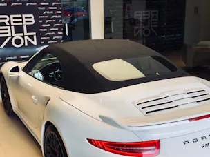 PORSCHE 911 Turbo S Cabrio PDK