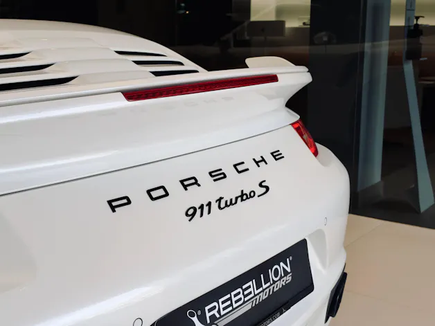 PORSCHE 911 Turbo S Cabrio PDK
