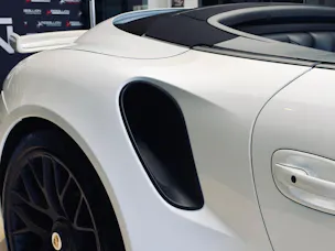 PORSCHE 911 Turbo S Cabrio PDK