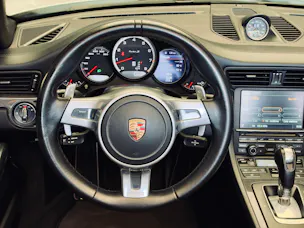 PORSCHE 911 Turbo S Cabrio PDK