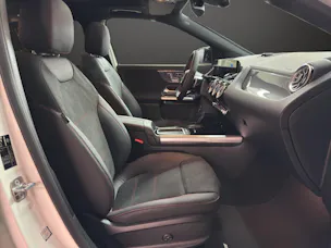 MERCEDES-BENZ GLA 250 4Matic 8G-DCT Swiss Star