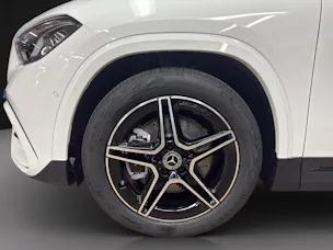 MERCEDES-BENZ GLA 250 4Matic 8G-DCT Swiss Star